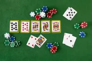 Understanding Downswing in Poker: Causes and Expert Tips to Overcome It